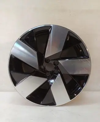 Volvo XC40 R20 alloy rim 