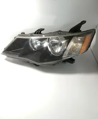 Mitsubishi Outlander Headlight/headlamp A048040 P5588L P5584