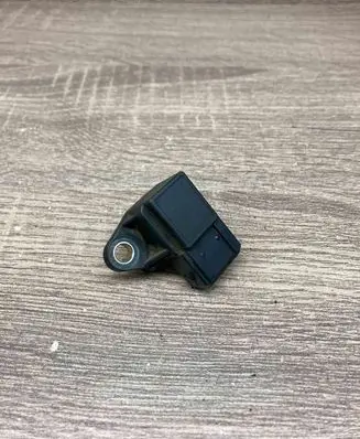 BMW 5 E39 Air pressure sensor 2244674 USED