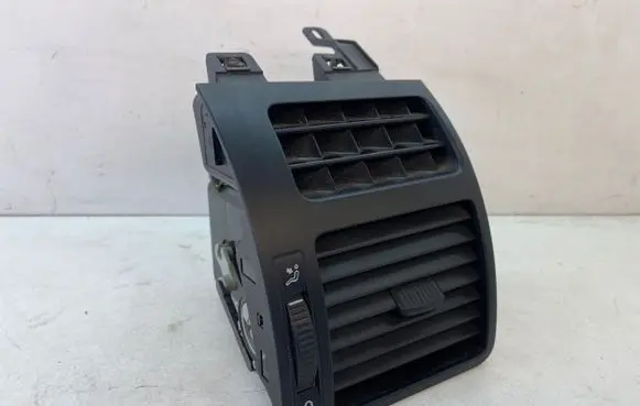 Volkswagen Touran I Dashboard side air vent grill/cover trim 1T0819704B