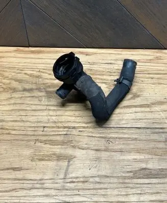 Audi A5 8T 8F Engine coolant pipe/hose 4F0122293A