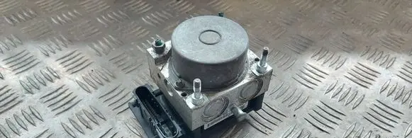 Dacia Sandero ABS Pump 0265800584 0265232110 8200756092