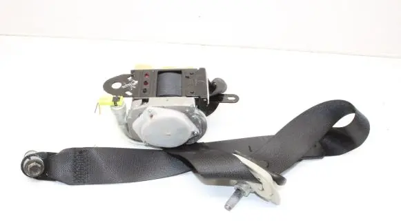 Nissan Micra Front seatbelt