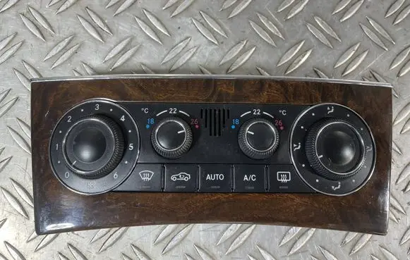 Mercedes-Benz C W203 Climate control unit A2038303485