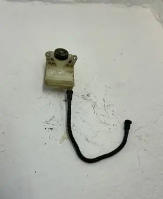 Citroen C4 I Picasso Brake fluid reservoir 9680907780