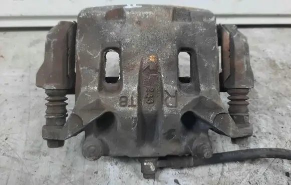 Nissan Murano Z51 Front brake caliper
