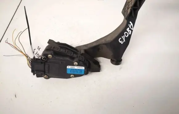 Audi A2 Accelerator throttle pedal 8z1723523b 6pv007770-16