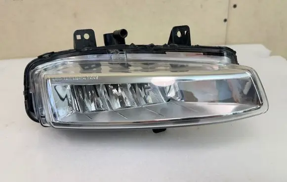 Land Rover Discovery Sport Front fog light FJ3215200AC 19805500 20161101