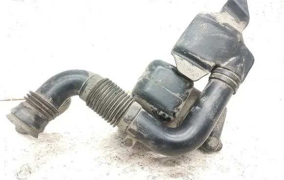 Subaru Forester SF Air intake hose/pipe A12AE03