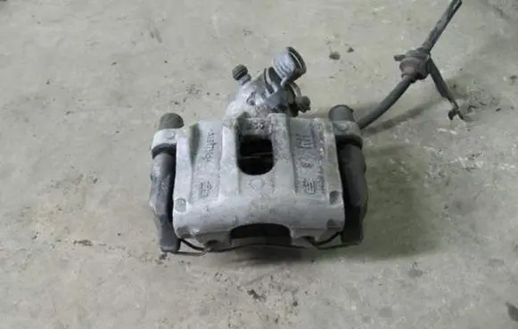 Volvo S40 Rear brake caliper 36000483