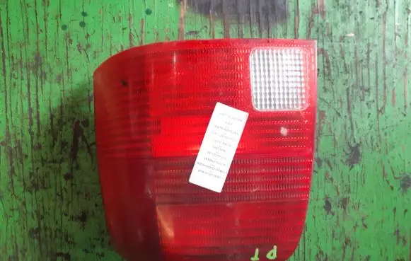 Volkswagen PASSAT B5 Rear/tail lights