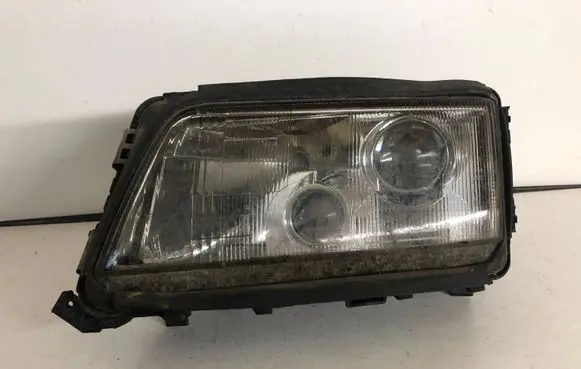 Audi A8 S8 D2 4D Headlight/headlamp