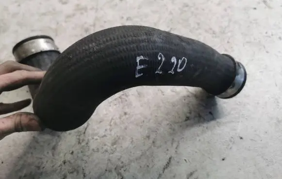 Mercedes-Benz E W211 Intercooler hose/pipe