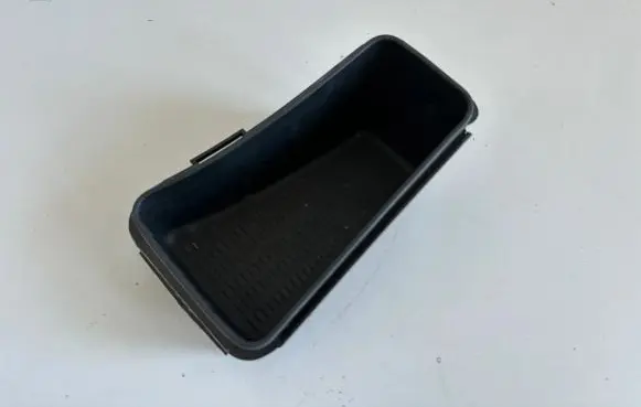 BMW 3 E90 E91 Glove box central console 7118040
