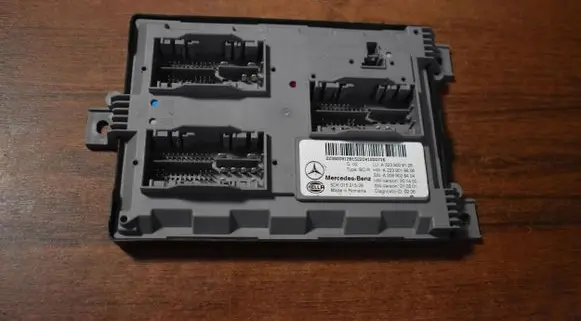 Mercedes-Benz S W223 Trunk lid opening control unit A2239009128