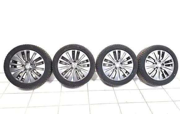 Suzuki SX4 S-Cross R17 alloy rim 