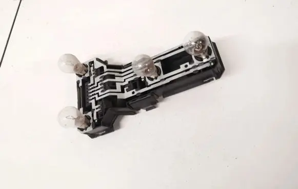 Volkswagen PASSAT B5 Tail light bulb cover holder 3b9945257