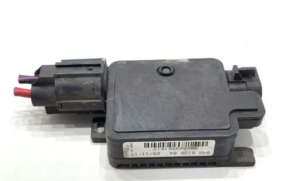 Jaguar XF Fan control module 940013004