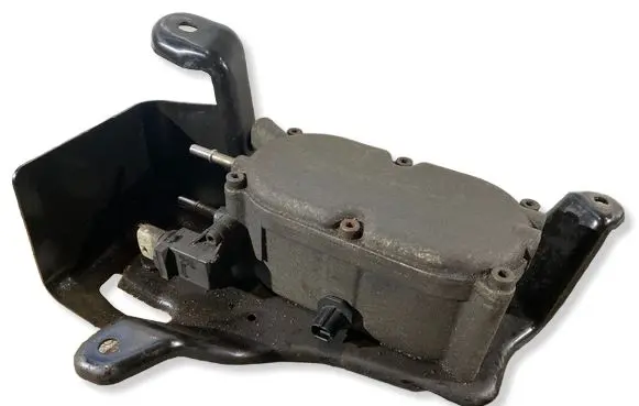 Jeep Grand Cherokee Fuel filter housing 