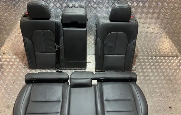 Volvo XC40 Second row seats TM28707