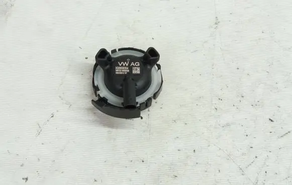 Volkswagen PASSAT B8 Airbag deployment crash/impact sensor 3Q0959354 1003158913