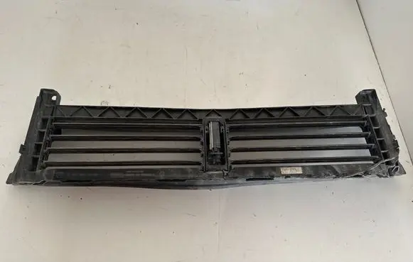 Mercedes-Benz EQB Intercooler air channel guide A2478854600