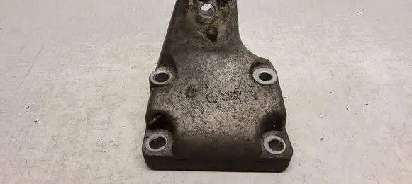 Jeep Grand Cherokee EGR valve cooler bracket 62758A 52124991AO