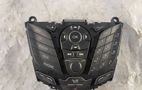 Ford Focus Head unit multimedia control AM5T18K811CE AM5T18K811 331411000