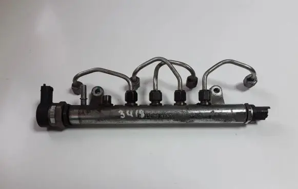 Land Rover Evoque I Fuel main line pipe 9670890580