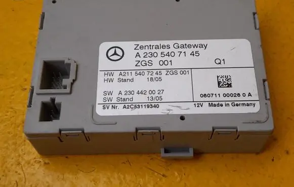 Mercedes-Benz SL R232 Gateway control module A2305407145
