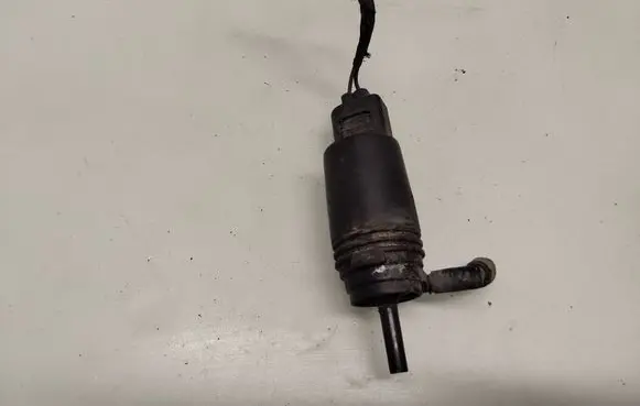 BMW 5 E60 E61 Windscreen/windshield washer pump 67128377612