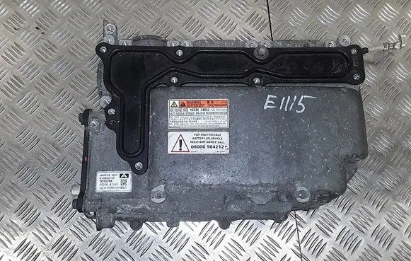 Toyota Prius (XW30) Voltage converter inverter g920047180