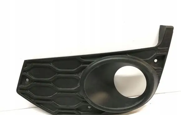 Iveco Daily 6th gen Front fog light trim/grill 5801562216