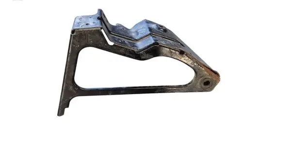 Audi A4 S4 B7 8E 8H Intercooler pipe mounting bracket 8E0145814F
