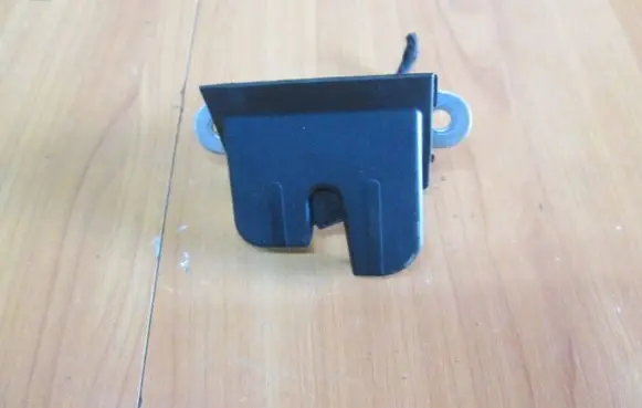 Seat Leon (1P) Tailgate/trunk/boot lock/catch/latch 1P0827505A