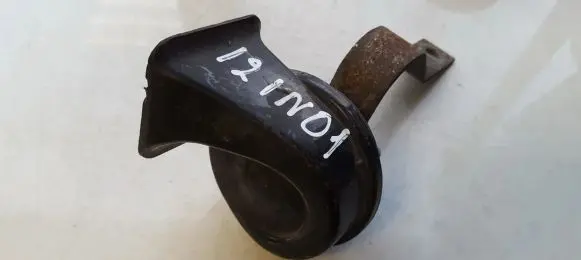 Nissan Almera Tino Horn signal 011157