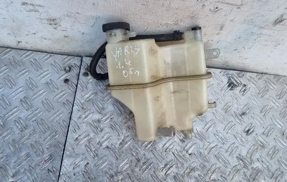 Toyota Yaris Coolant expansion tank/reservoir