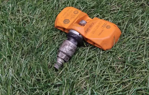 Tire pressure sensor