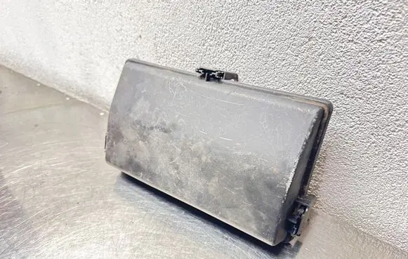 Opel Insignia A Fuse box cover 13222784 544349969