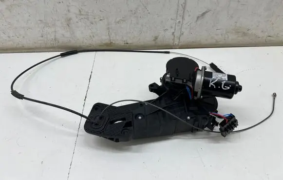 Mercedes-Benz Vito Viano W447 Sliding door motor assembly A4477603400