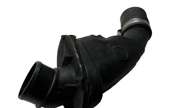 Volvo V70 Intake resonator 30778734