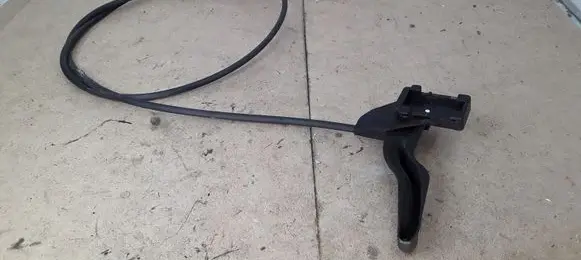 Opel Zafira A Engine bonnet (hood) release handle