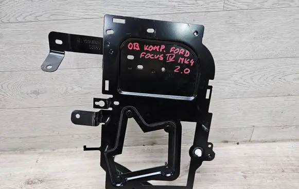 Ford Focus Engine control unit holder JX6112A692AD