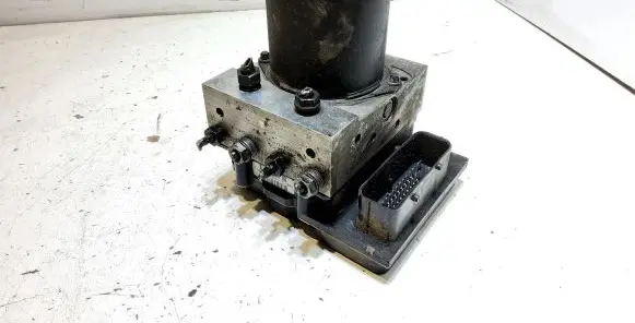 BMW 5 E60 E61 ABS Pump 6768910 6768912 0265234136