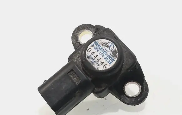Mercedes-Benz C W203 Air pressure sensor A0041533328