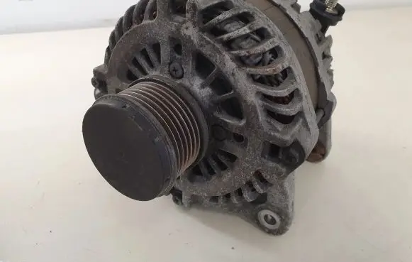 Subaru Outback (BS) Generator/alternator 23700AA951