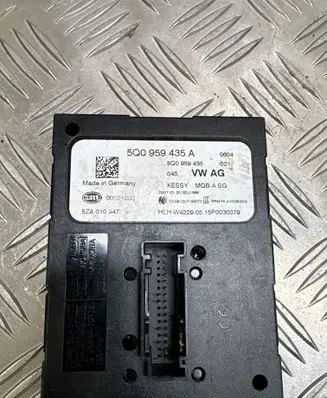 Volkswagen Golf VI Keyless (KESSY) go control unit/module 5Q0959435A 00021000 5Q0959435