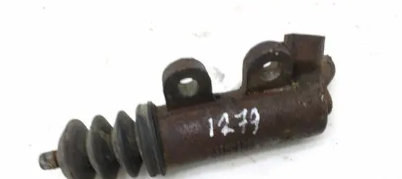 Clutch slave cylinder