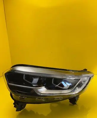 Renault Kadjar Headlight/headlamp 260608385R