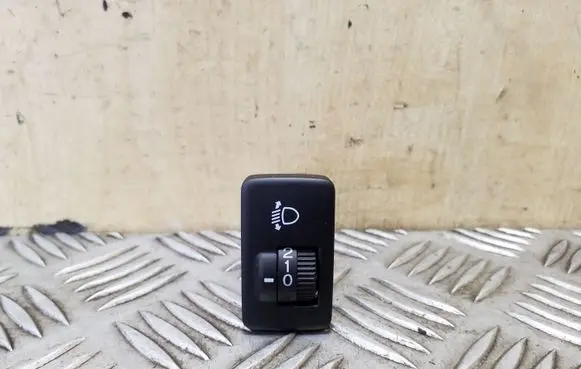Honda Insight Headlight level height control switch M37548